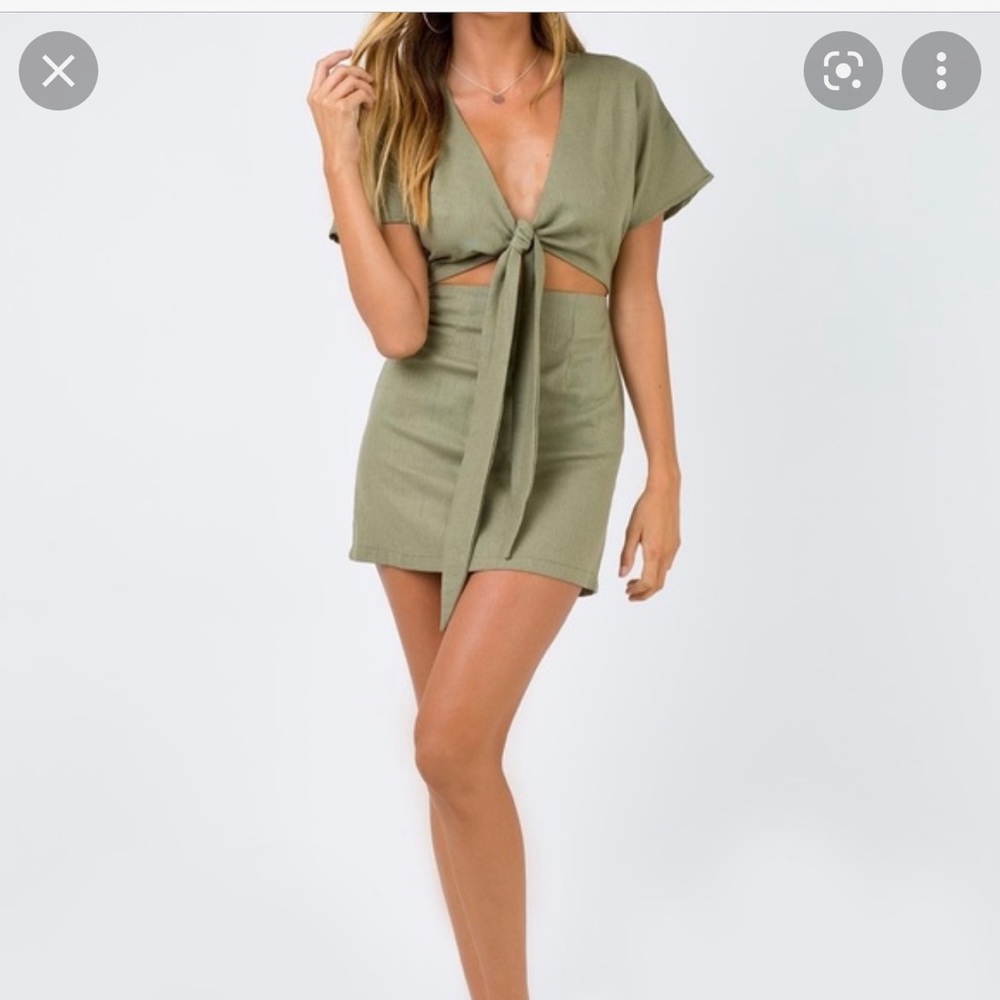 NWOT Princess Polly front tie mini dress